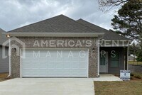 Building Photo - Home for Rent in Cullman, AL.. View with 48 Hours Notice!