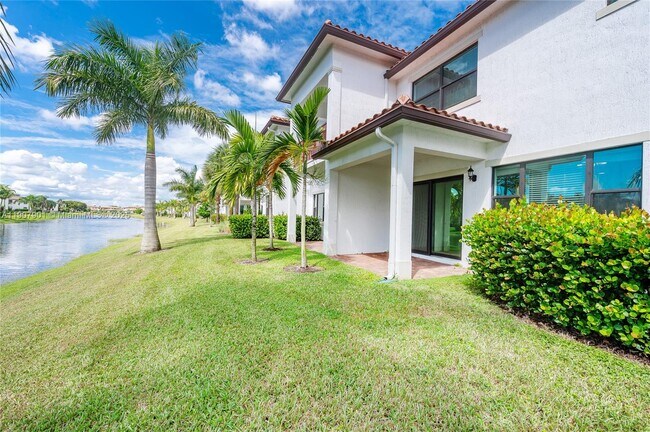 Building Photo - 11670 SW 13th Ln