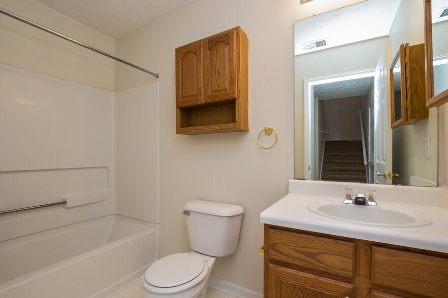 Building Photo - 3714 Crescent Hill Ln