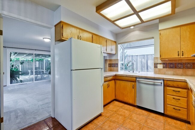 Building Photo - 1534 Crespi Dr
