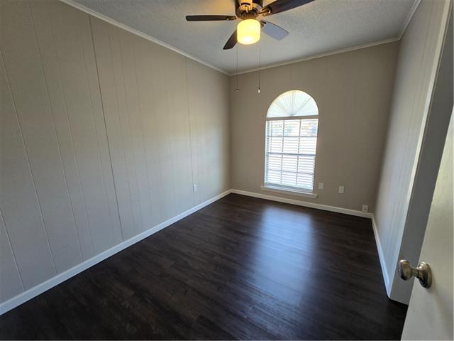 Building Photo - 121 Sunshine Dr