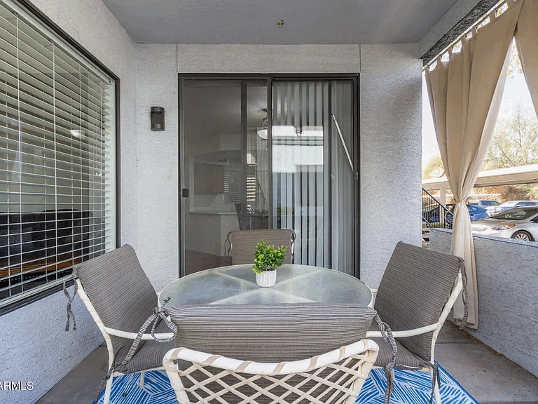 Outdoor patio - 3848 N 3rd Ave