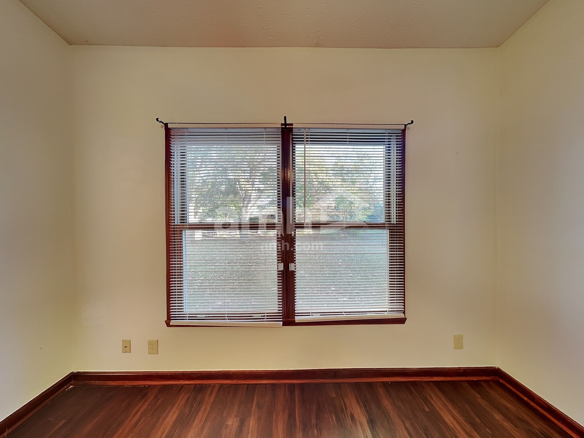 Building Photo - 9940 Wellcroft Ln