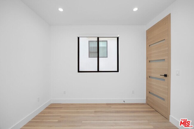 Building Photo - 5313 Ben Ave