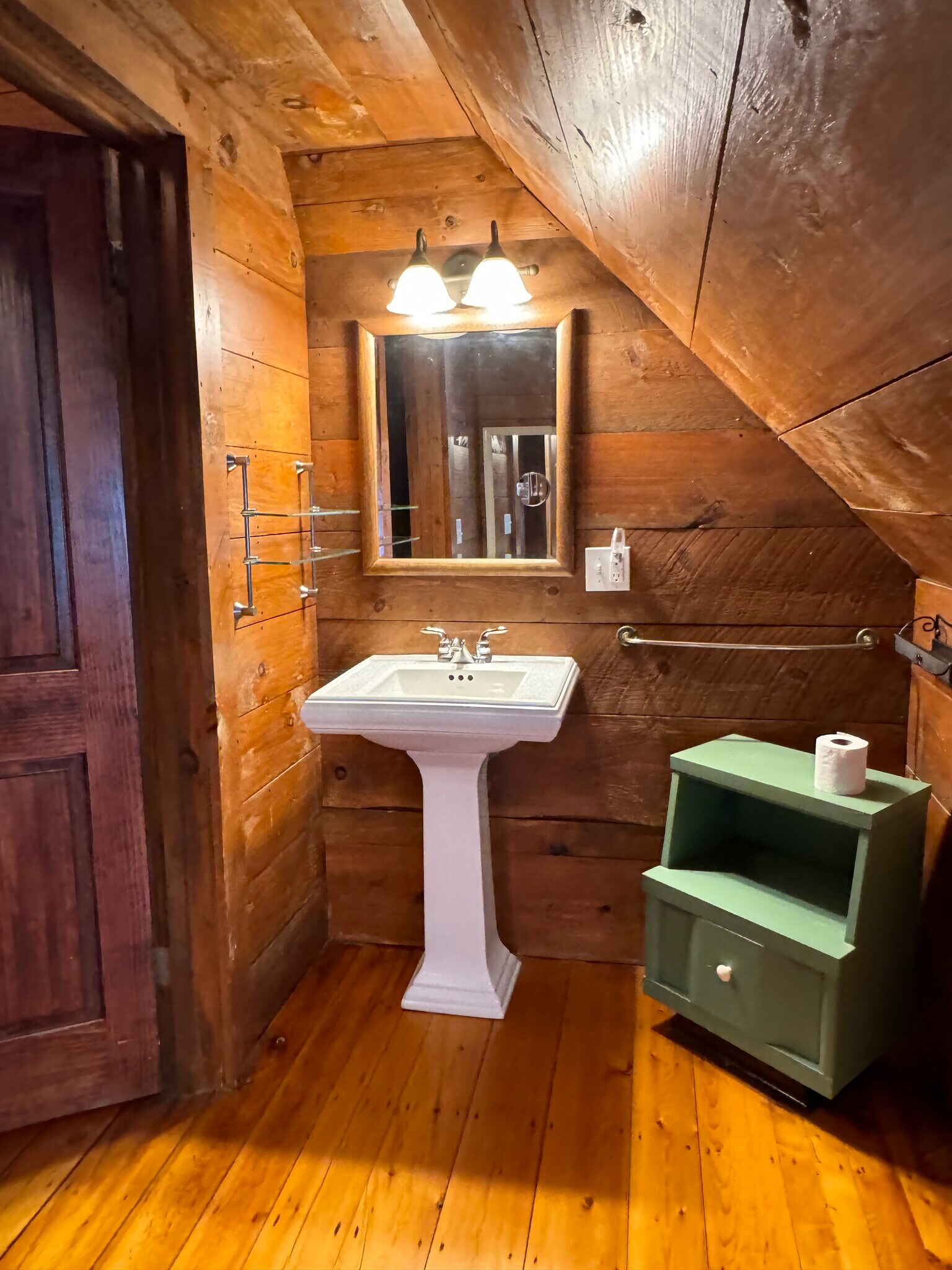 Full Bath - 50 Edgehill Rd