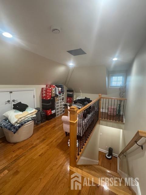 Building Photo - 354 Cliff Rd