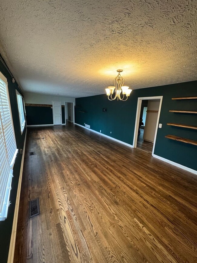 Building Photo - 1315 Monte Vista Dr