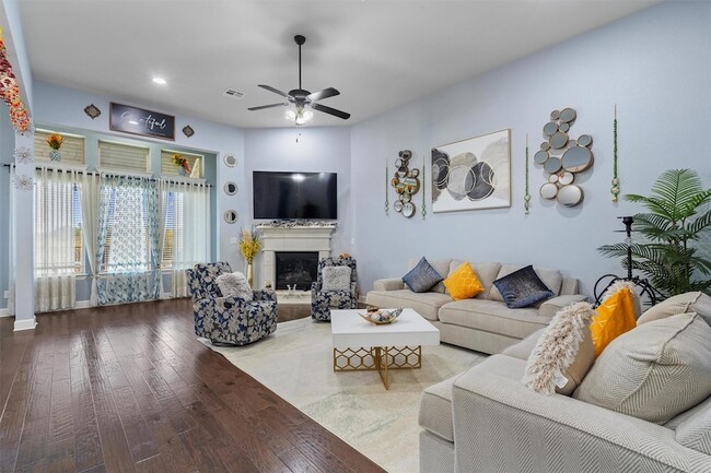 Building Photo - 3367 Vasquez Pl