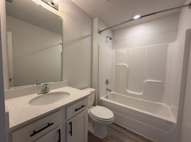 Building Photo - 437 Scarborough St