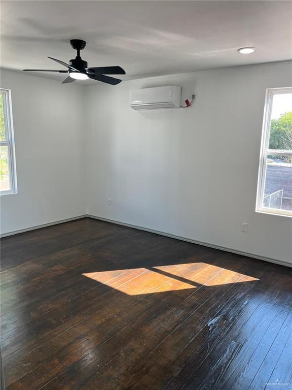 Building Photo - 18 Miller Ave