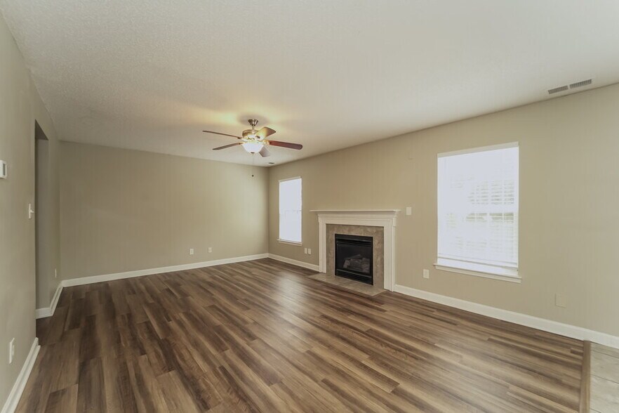 Building Photo - 203 Kingville Dr