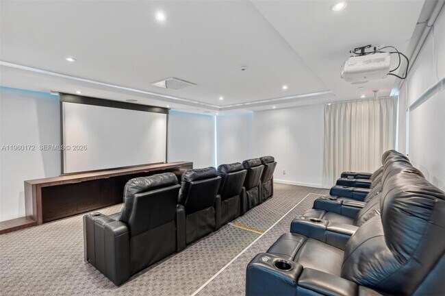 Building Photo - 601 NE 36th St