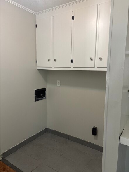 Building Photo - 205 Whitehall Rd