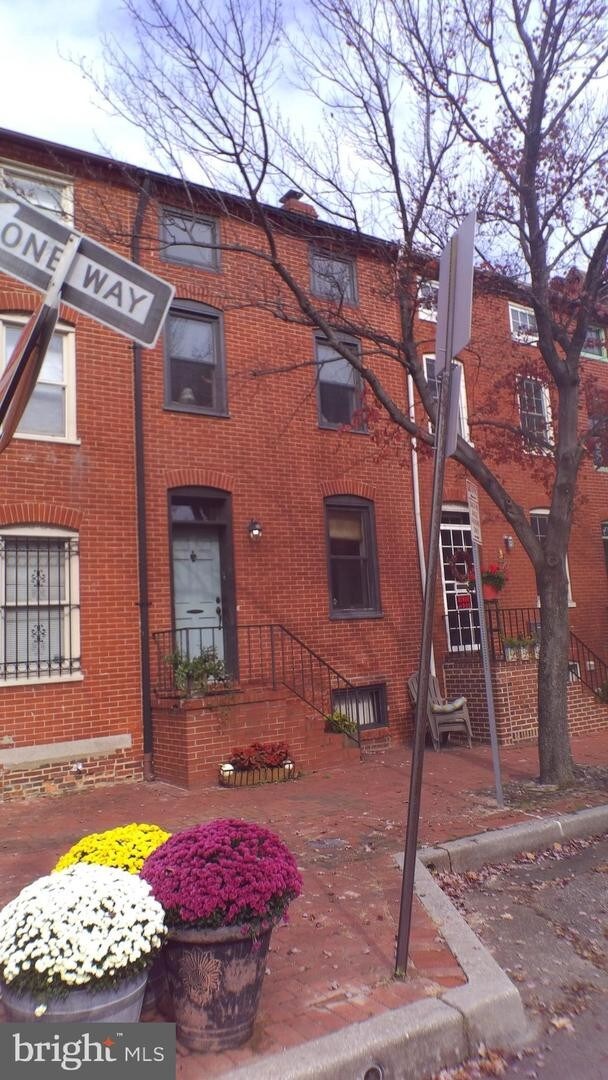 Building Photo - 778 McHenry St