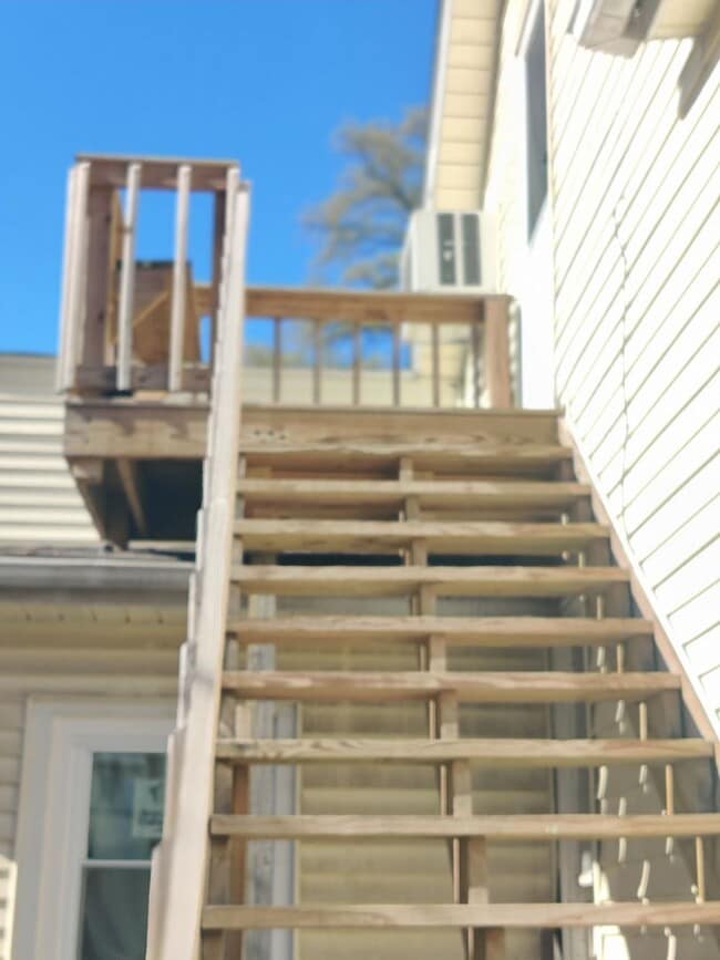 Primary Photo - 607 S Green St