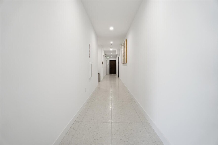 Building Photo - 1820 Prosser Ave