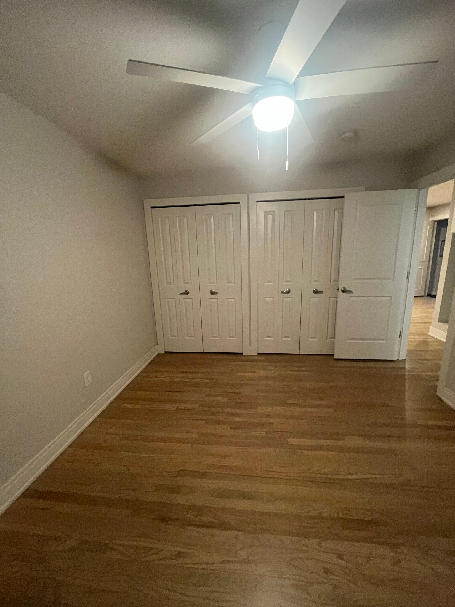 Building Photo - 1709 E 14 Mile Rd