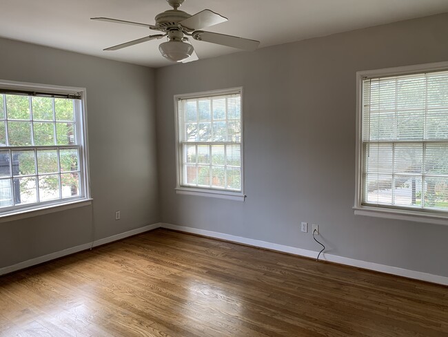 Upstairs Bedroom 3 w/Ensuite - 2302 Southgate Blvd