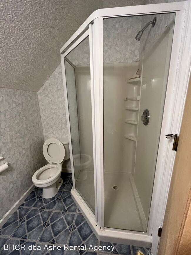 Building Photo - 2 br, 2 bath House - 326 Monticello Dr