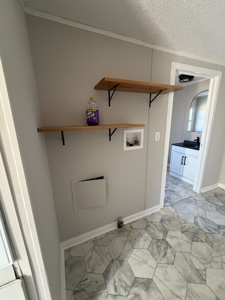 Building Photo - 106 Tim Hickey Cir