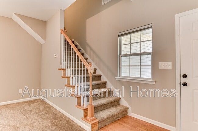 Building Photo - 812 Oshields Ct