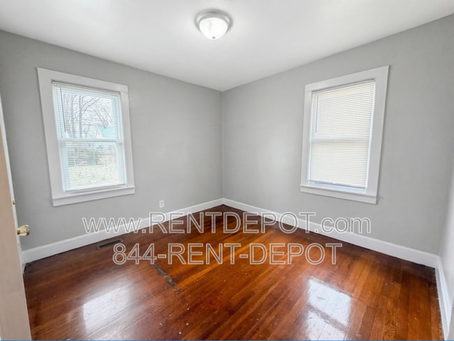 Building Photo - 1407 Marshall Ave