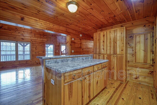 Building Photo - 336 Dancing Water Dr