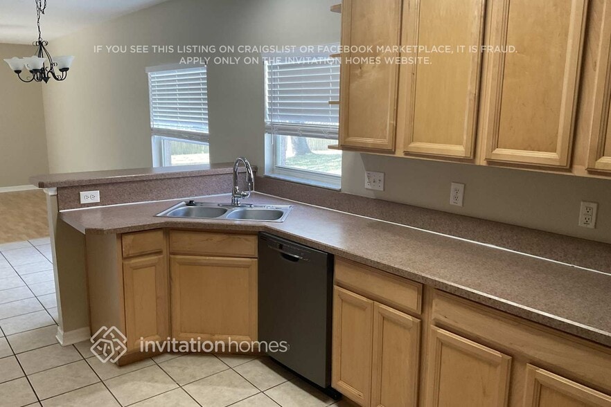 Building Photo - 6002 Kiteridge Dr