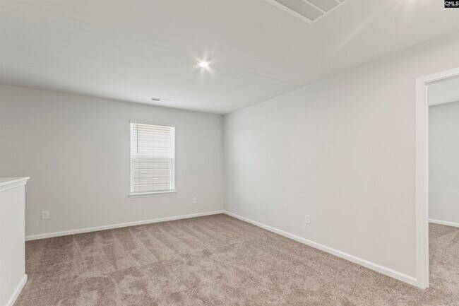 Building Photo - 10 Harvest Wheat Ct