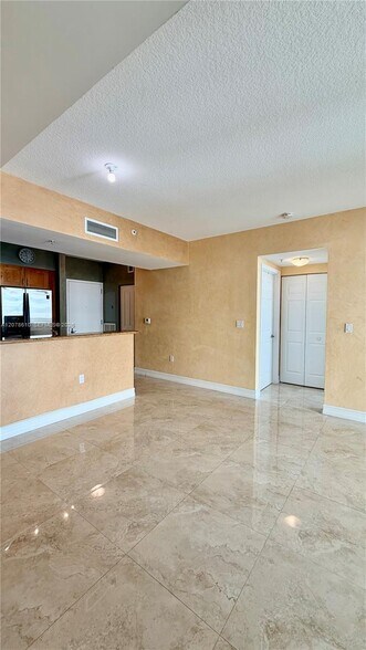 Building Photo - 1755 E Hallandale Beach Blvd