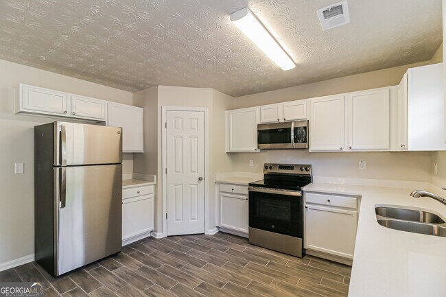 Building Photo - 263 Millstone Dr