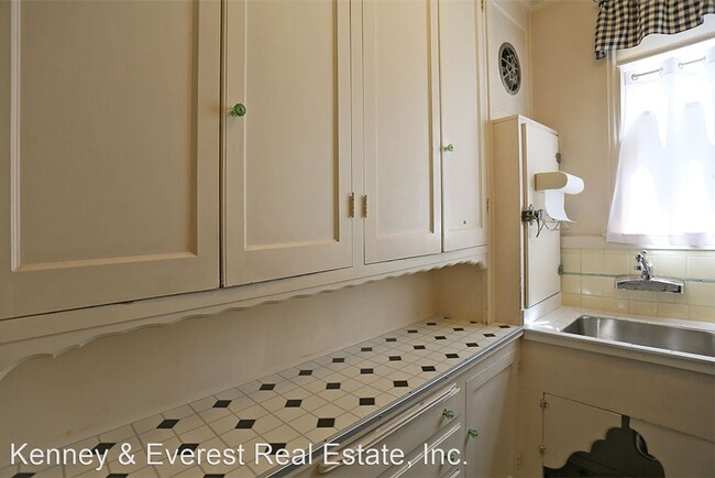 Building Photo - 1 br, 1 bath House - 330 West Portal #204