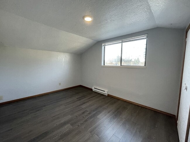 Building Photo - foulc01