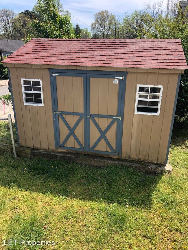 Building Photo - 3 br, 1 bath House - 1509 Nelson Street
