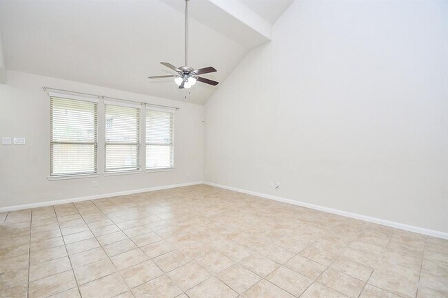 Building Photo - 30217 Live Oak Way