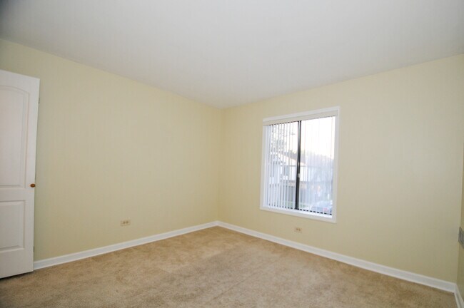 Building Photo - 254 George St