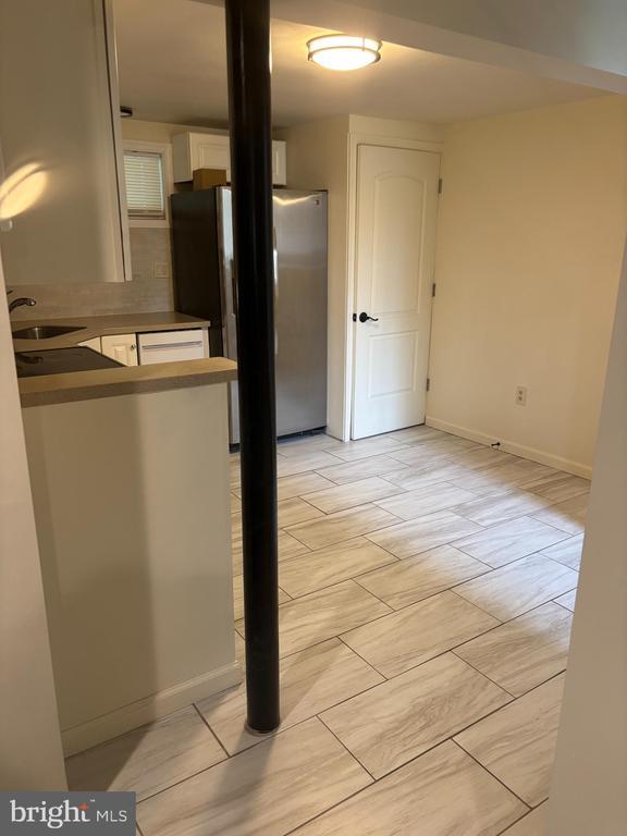 Building Photo - 2435 Welsh Dr