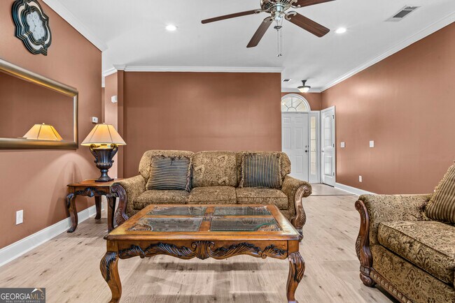 Building Photo - 1141 Whispering Lakes Trail