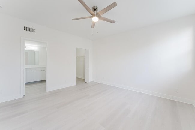 Building Photo - 20889 St Andrews Blvd