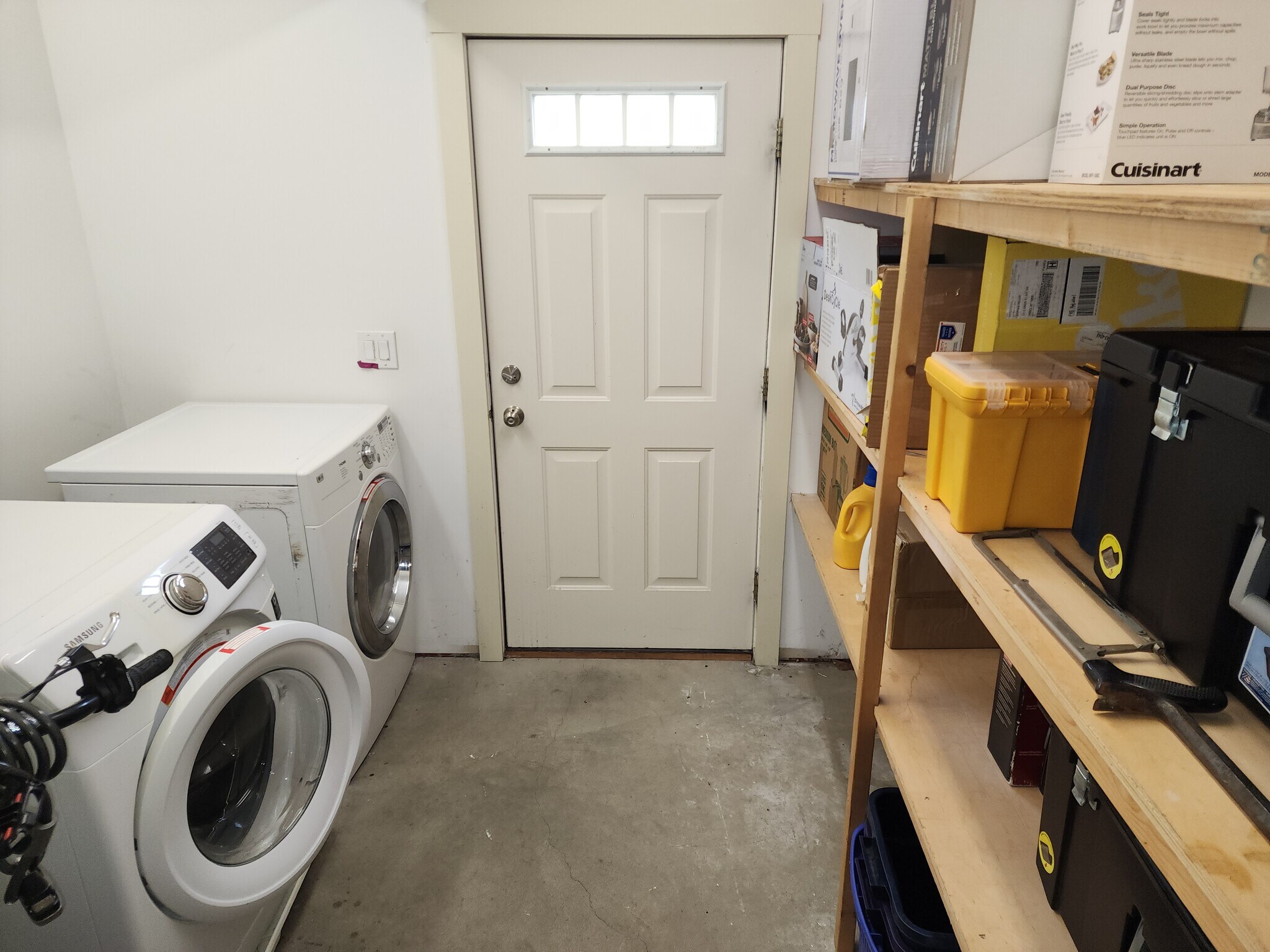 Laundry and Shared Storage - 411 N Geneva St