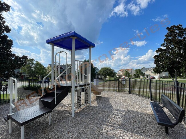 Building Photo - 1304 Cozart St