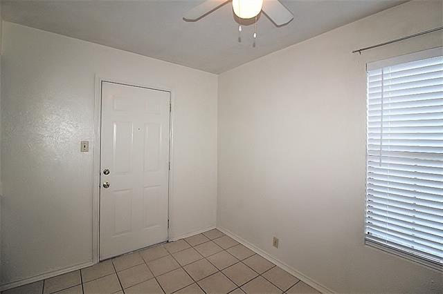 Building Photo - 119 Redbud Ct