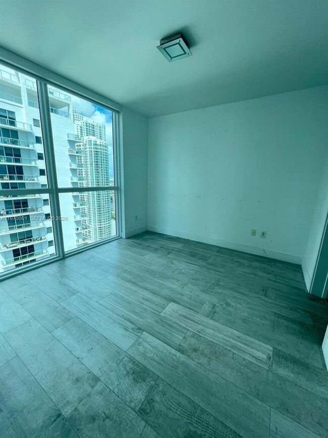 Building Photo - 1080 Brickell Ave