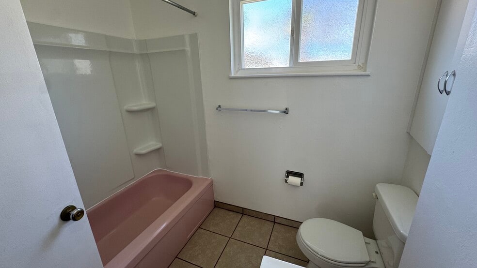 Building Photo - 1805 Pinon Ave