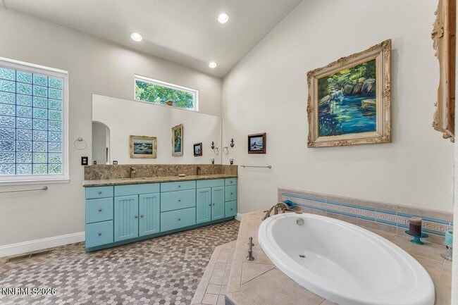 Building Photo - 7330 Island Queen Dr