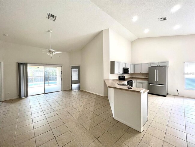 Building Photo - 1140 Cedarwood Way