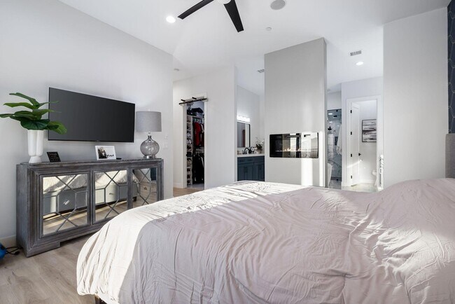 Building Photo - 66801 Verbena Dr