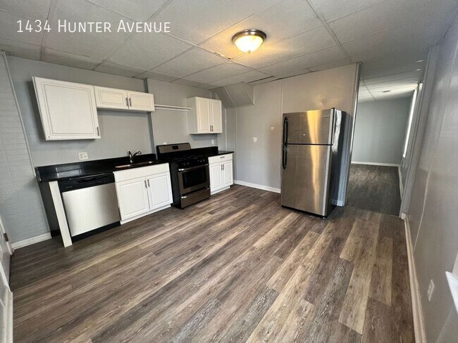 Building Photo - 1434 Hunter Ave