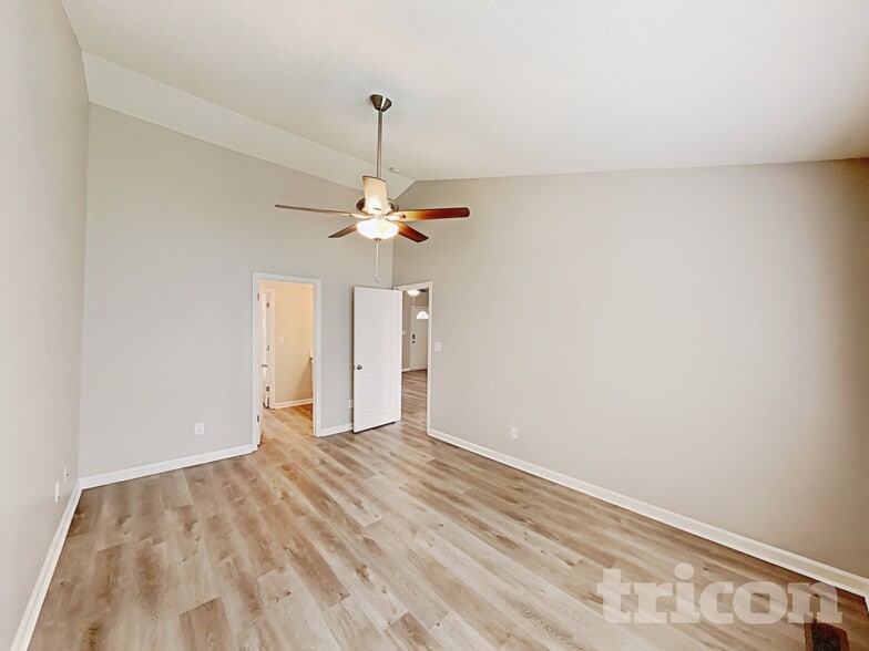 Building Photo - 305 Aqua Marine Ln