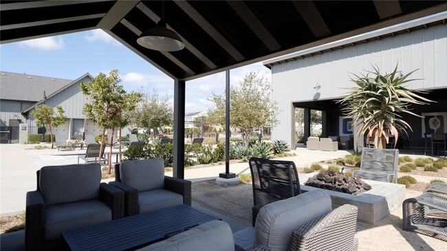 Building Photo - 4778 S Reese Way